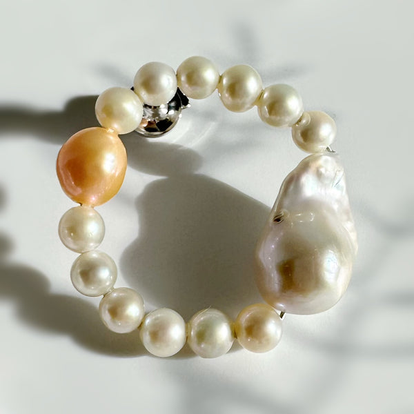 baroque  pearl circle pin brooch pink