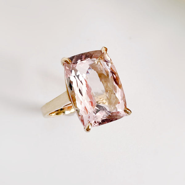 k18 morganite 5.03ct ring