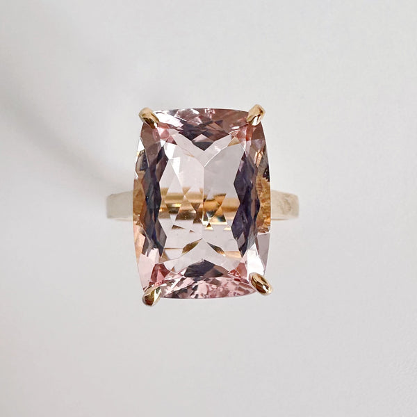 k18 morganite 5.03ct ring
