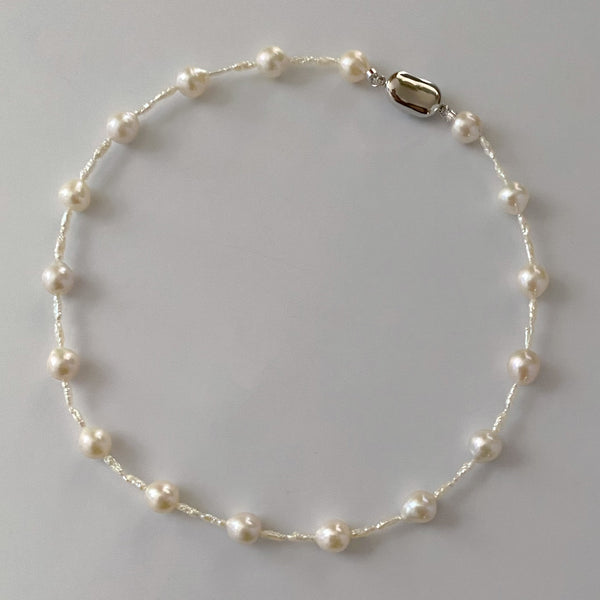 Pearl Station Necklace 8mm