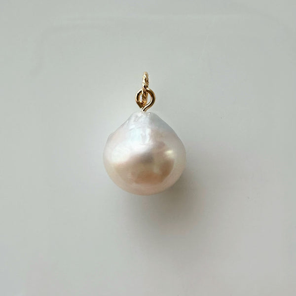 一点もの South Sea pearl  13.8mm pendanttop necklace