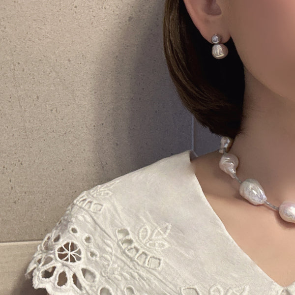 aquamarine baroque  pearl station necklace