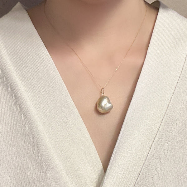 一点もの South Sea pearl goldgradation pendanttop ネックレス