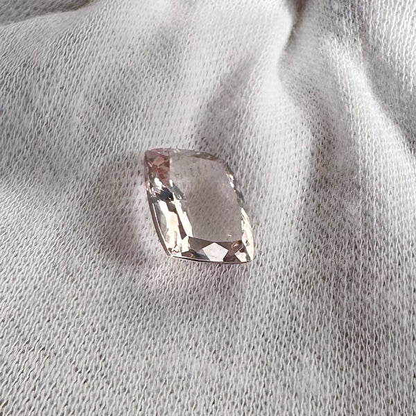 k18 morganite 5.03ct ring