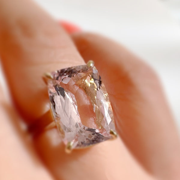 k18 morganite 5.03ct ring