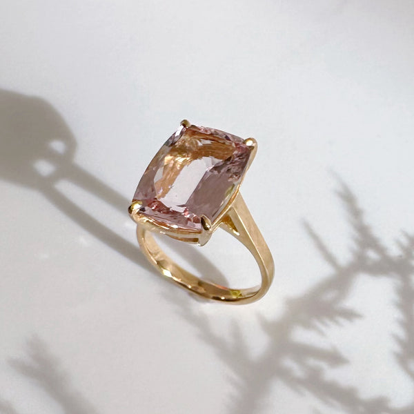 k18 morganite 5.03ct ring