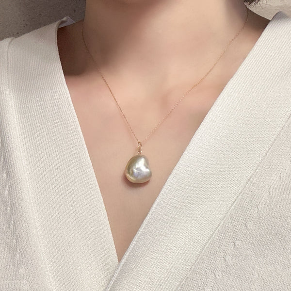 一点もの South Sea pearl goldgradation pendanttop ネックレス