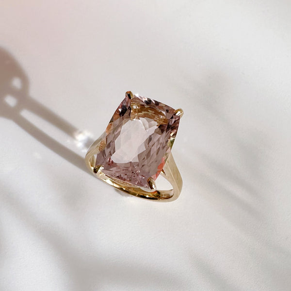 k18 morganite 5.03ct ring