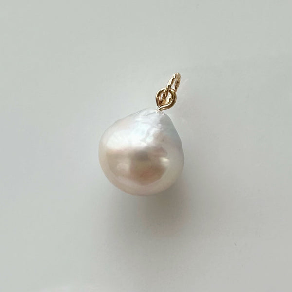 一点もの South Sea pearl  13.8mm pendanttop necklace