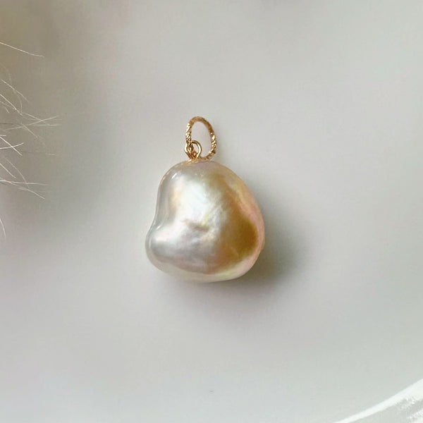 一点もの South Sea pearl goldgradation pendanttop ネックレス
