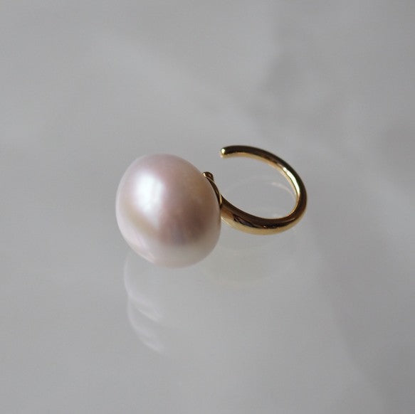 Baroque Fresh water white イヤーカフ - hikari pearl.