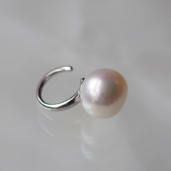 Baroque Fresh water white イヤーカフ - hikari pearl.