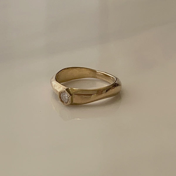 幸せのお守りリング hexagon ring - hikari pearl.