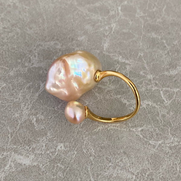 一点もの natural color baroque double  pearl ring - hikari pearl.