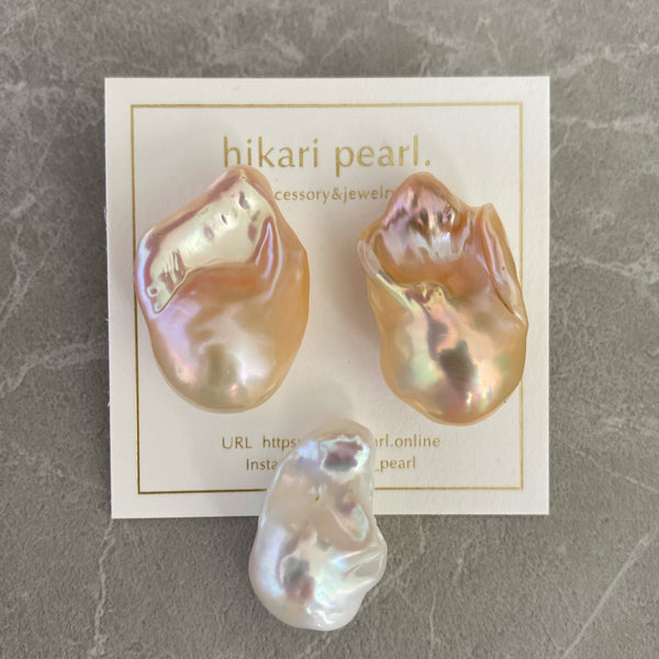 一点もの natural color Special Baroque  pearl ピアス  - hikari pearl.