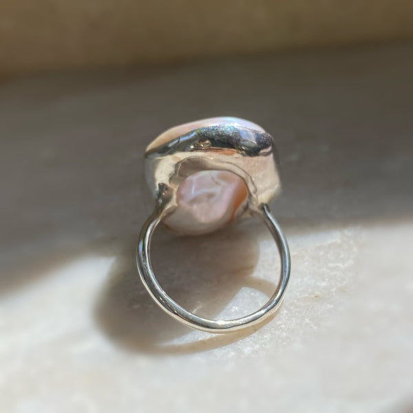 一点もの oyster baroque ring No.1 - hikari pearl.
