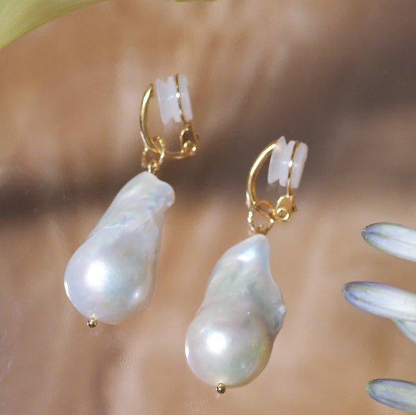 Baroque oyster pearl hoop wedding earrings