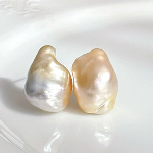 一点もの　k18 South Sea pearl gold gradation