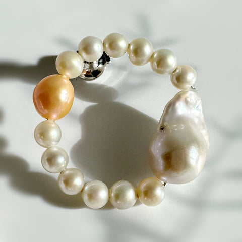baroque  pearl circle pin brooch pink