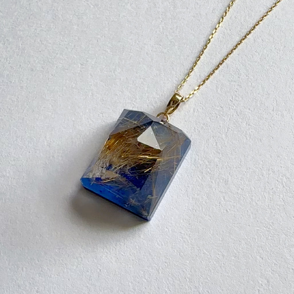 "Notte Stellata ノッテ・ステッラータ" ラピスラズリ　ルチルクォーツ　ペンダントトップ　ネックレス　一点もの - hikari pearl.