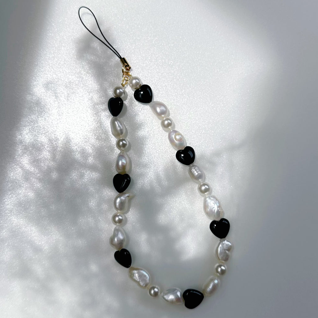 "anemone アネモネ" バロックパール　オニキス　スマホストラップ - hikari pearl.