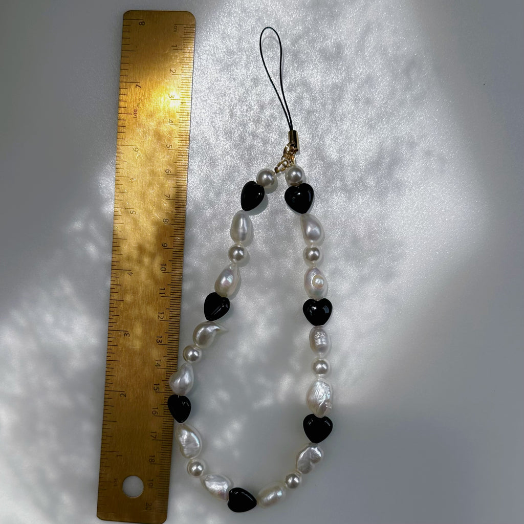 "anemone アネモネ" バロックパール　オニキス　スマホストラップ - hikari pearl.