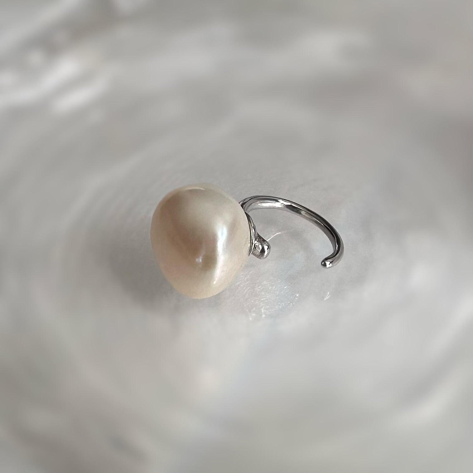 Baroque Fresh water white イヤーカフ - hikari pearl.