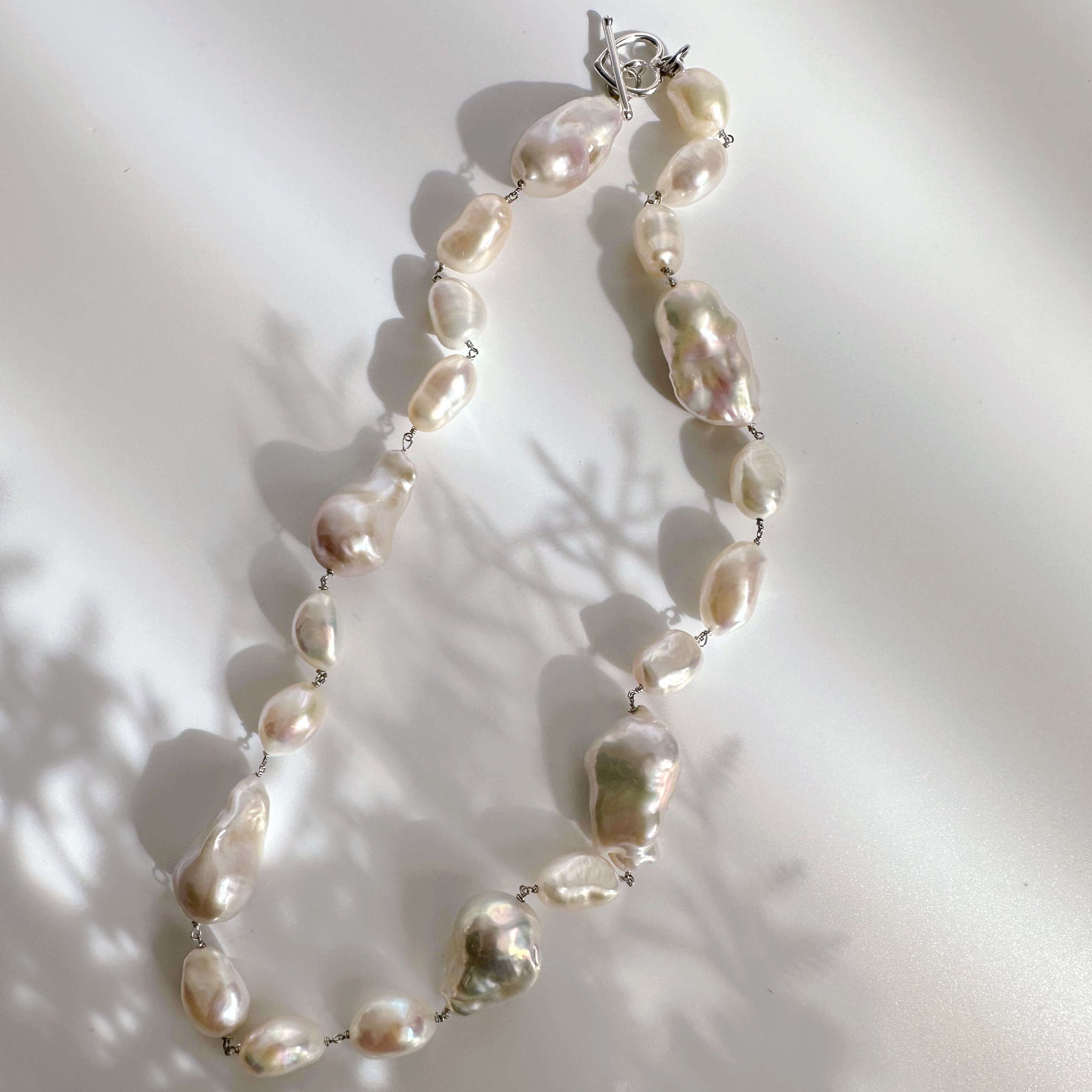 Oyster baroque pearl random necklace