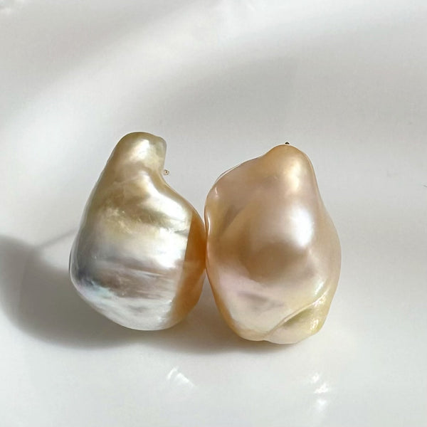 一点もの　k18 South Sea pearl gold gradation