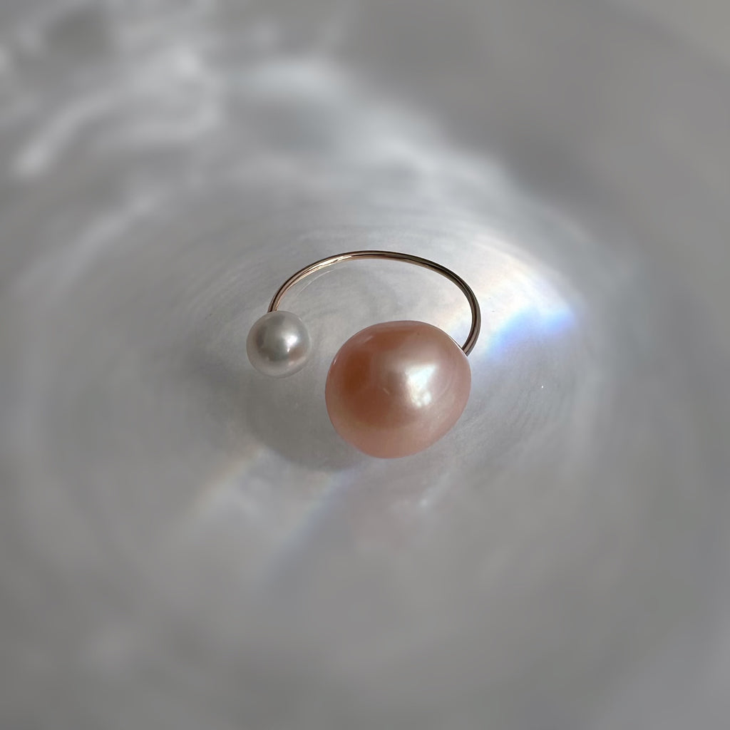 14kgf  natural color & white   Fresh water イヤーカフ - hikari pearl.