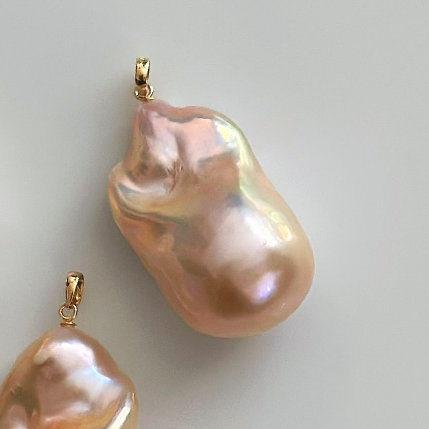 "la france pear  ラフランスペア"  baroque pearl  ペンダントトップ　ネックレス - hikari pearl.