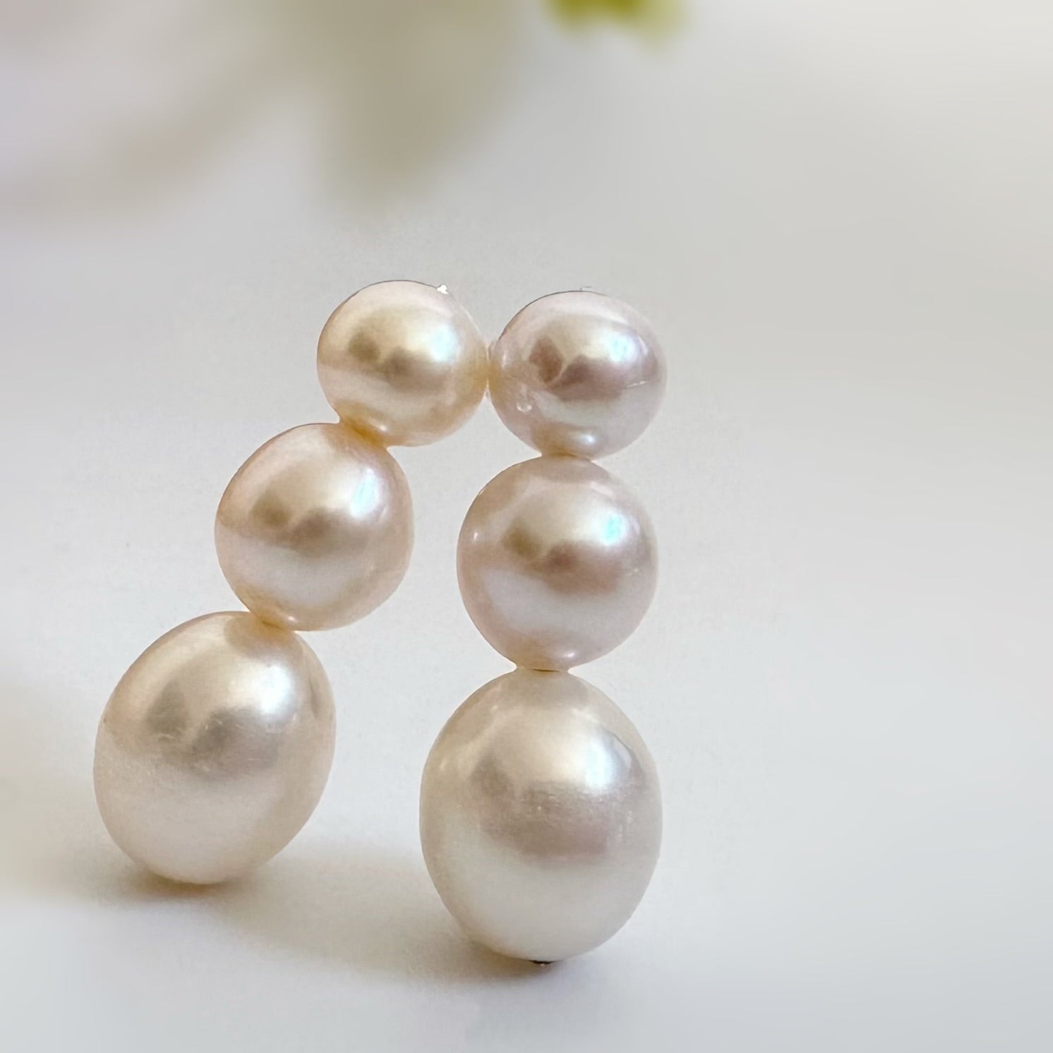 一点もの　3 egg  pearl  ピアス - hikari pearl.