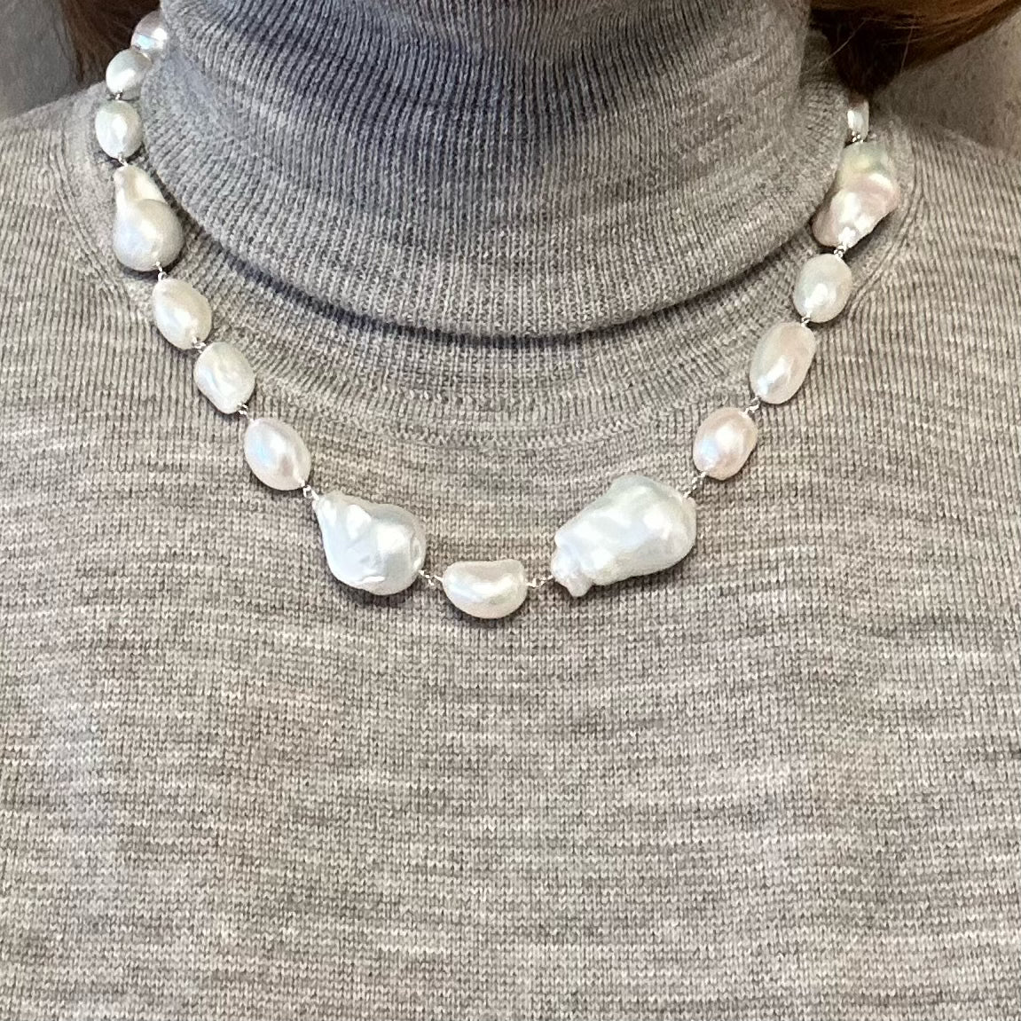 Oyster baroque pearl random necklace