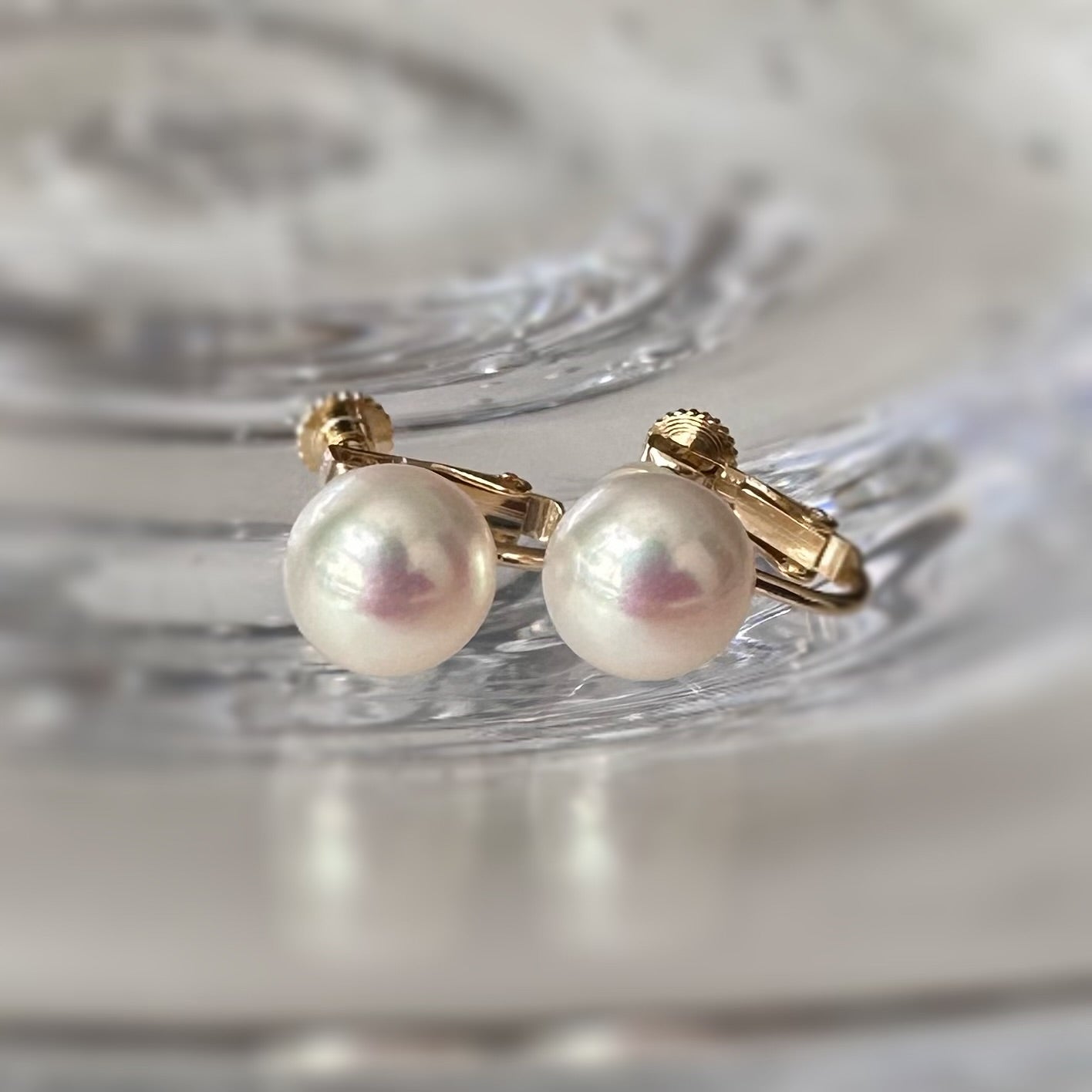Fresh water button  9.5mm pearl nudeピアス - hikari pearl.