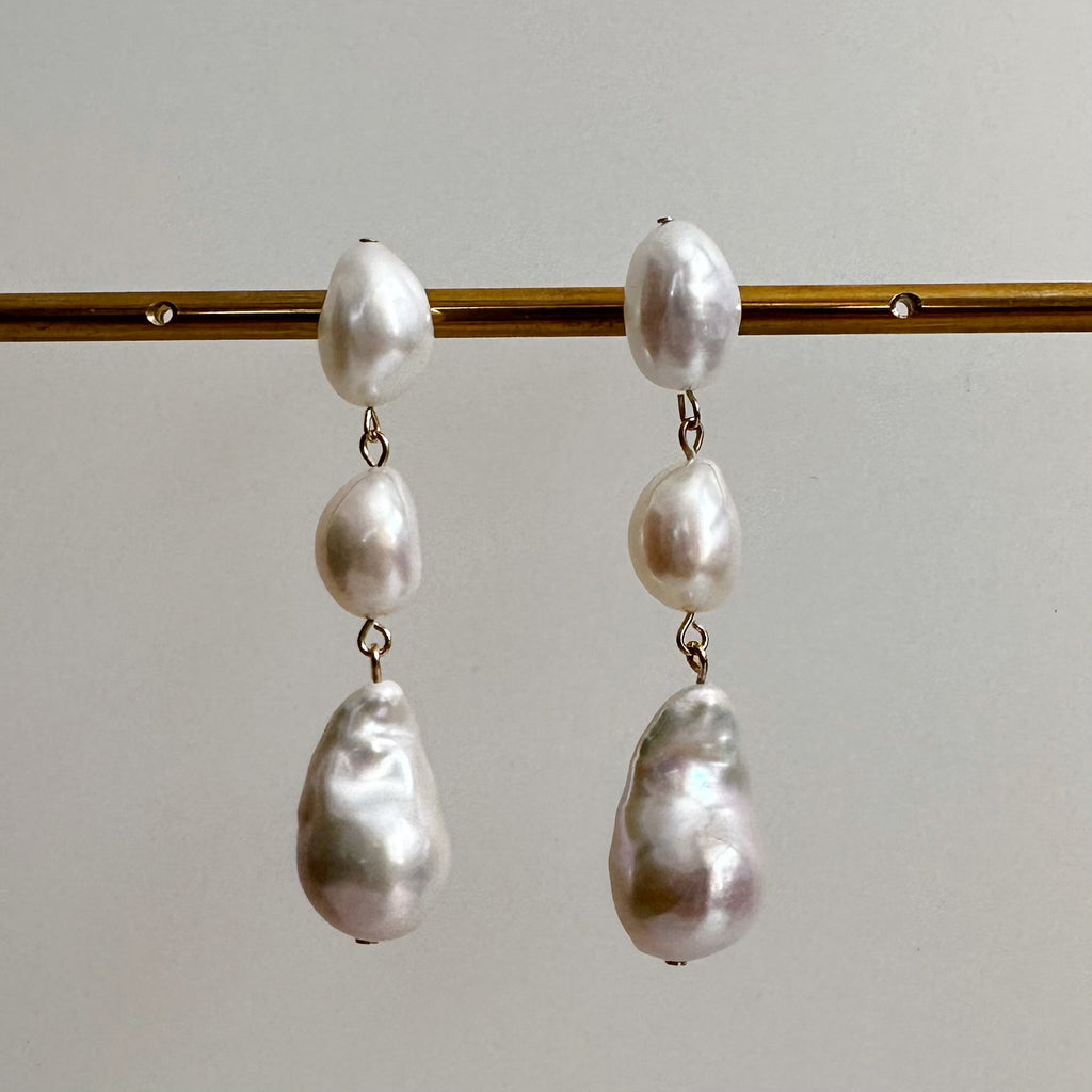 "madonna lily マドンナリリー"     ピアス　イヤリング　wedding oyster baroque  pearl - hikari pearl.