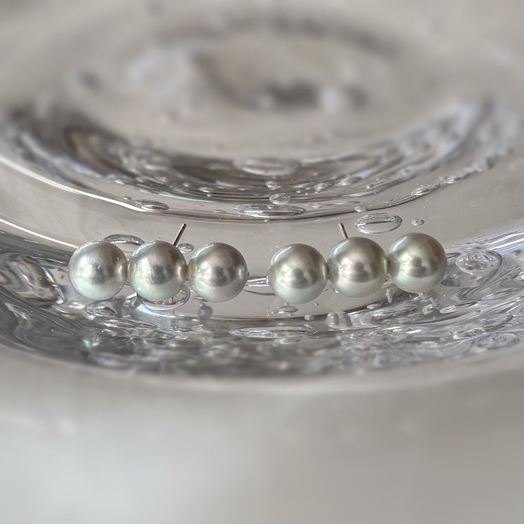 "Trio Perle Bleu トリオ・ペルル・ブルー"  ブルーアコヤパール 3粒ピアス / イヤリング - hikari pearl.