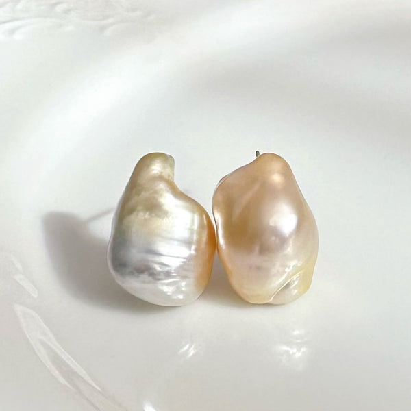 一点もの　k18 South Sea pearl gold gradation