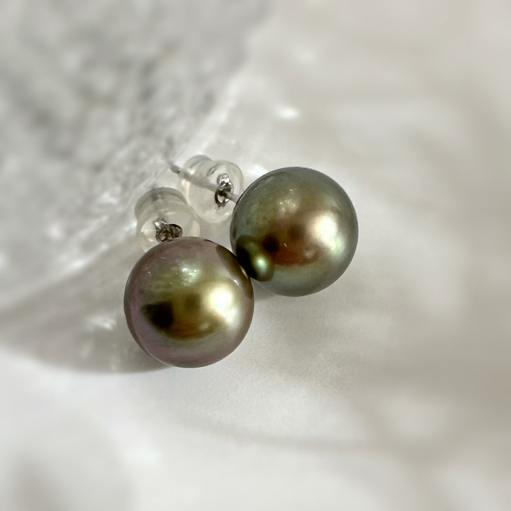 Tahiti   pearl brown color  nudeピアス　一点もの - hikari pearl.