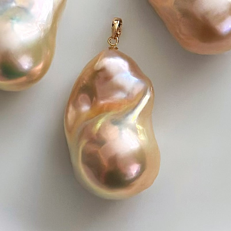 "la france pear  ラフランスペア"  baroque pearl  ペンダントトップ　ネックレス - hikari pearl.