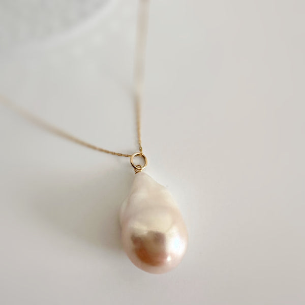 One-of-a-kind k10 baroque pearl pendant top