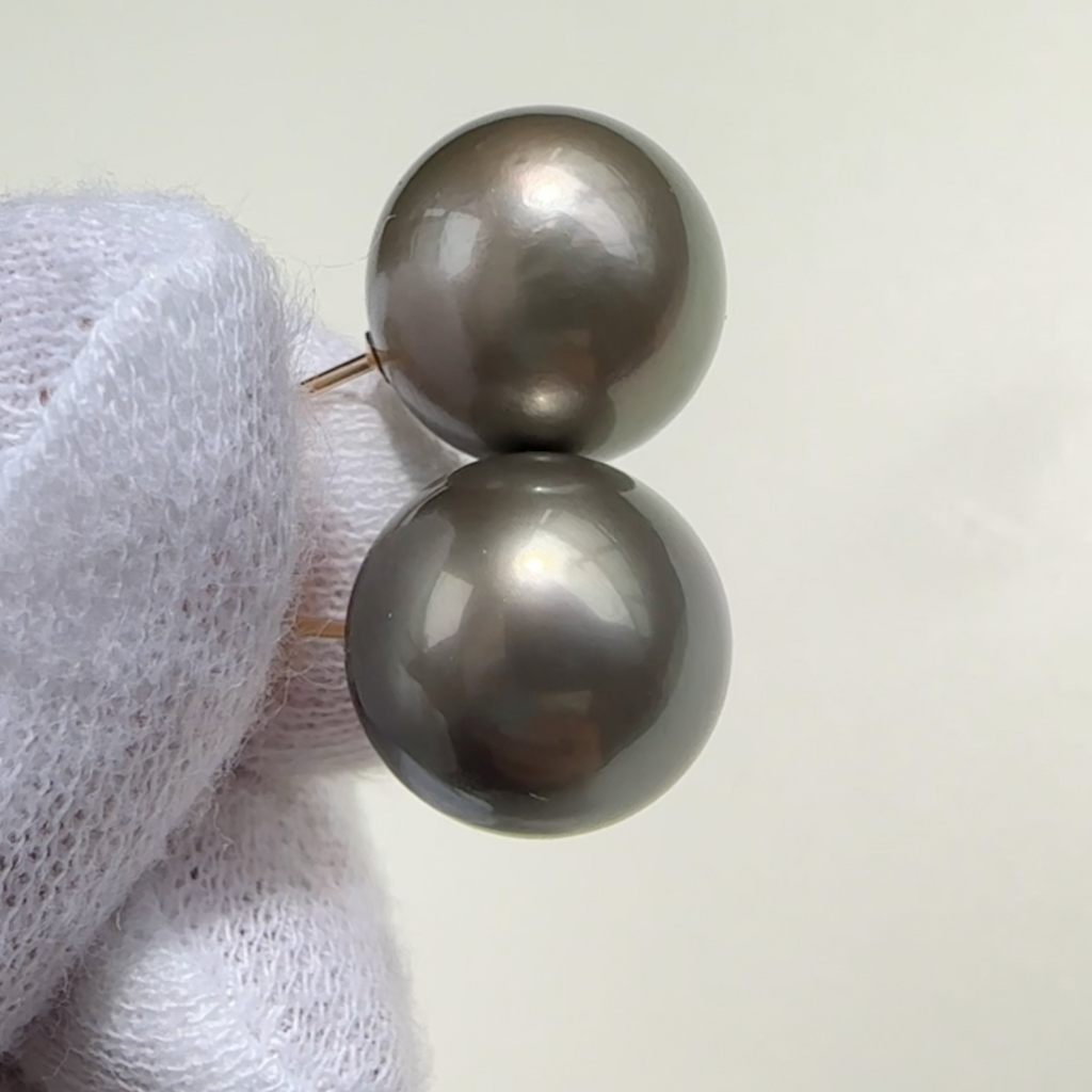 "christmas rose クリスマスローズ" Tahiti   pearl ピアス　イヤリング - hikari pearl.