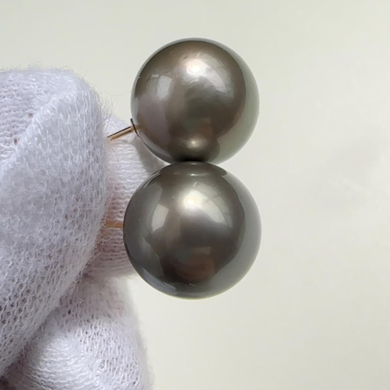 "christmas rose クリスマスローズ" Tahiti   pearl ピアス　イヤリング - hikari pearl.