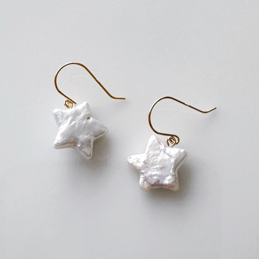 "Kikyo キキョウ" k18 星　スター　パール　ピアス - hikari pearl.