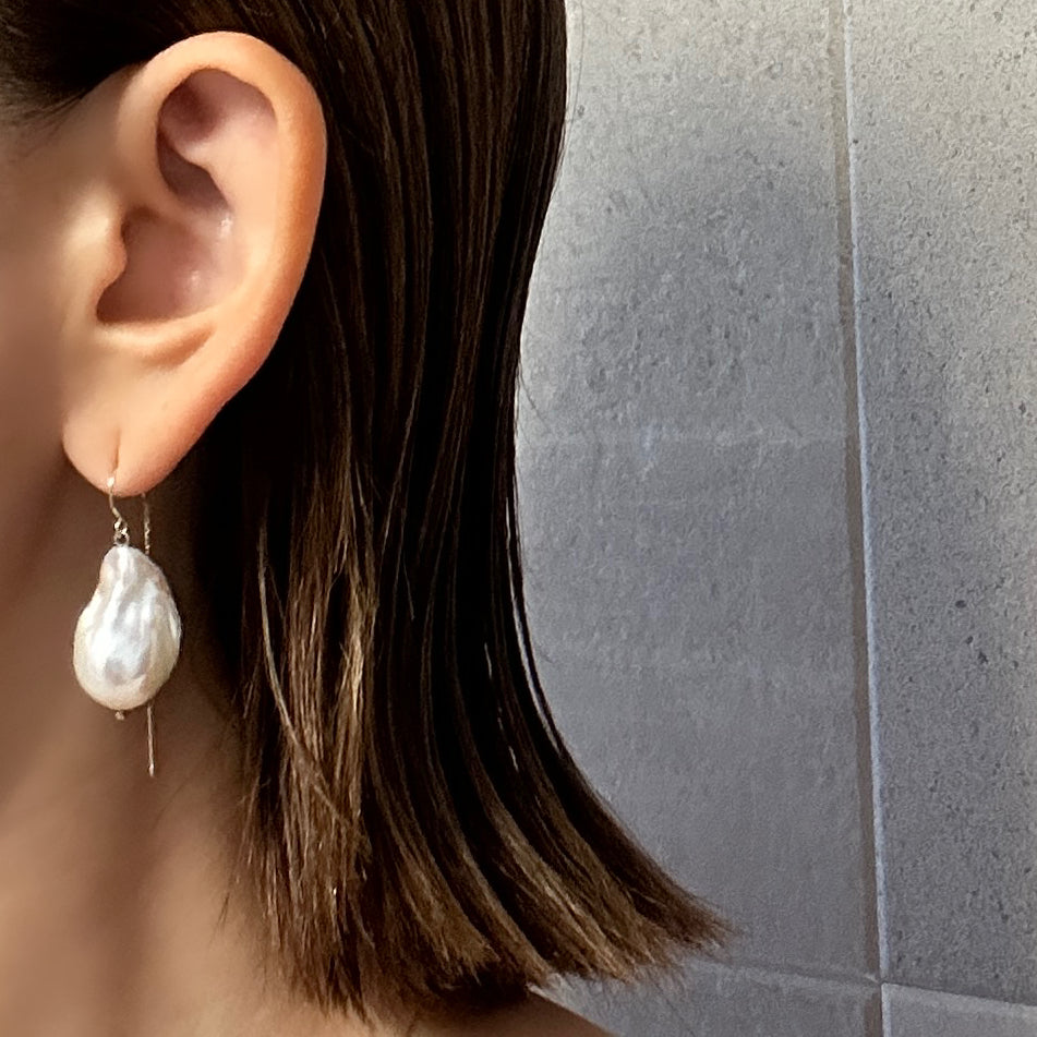 k10 oyster baroque  pearl wedding hook ピアス - hikari pearl.