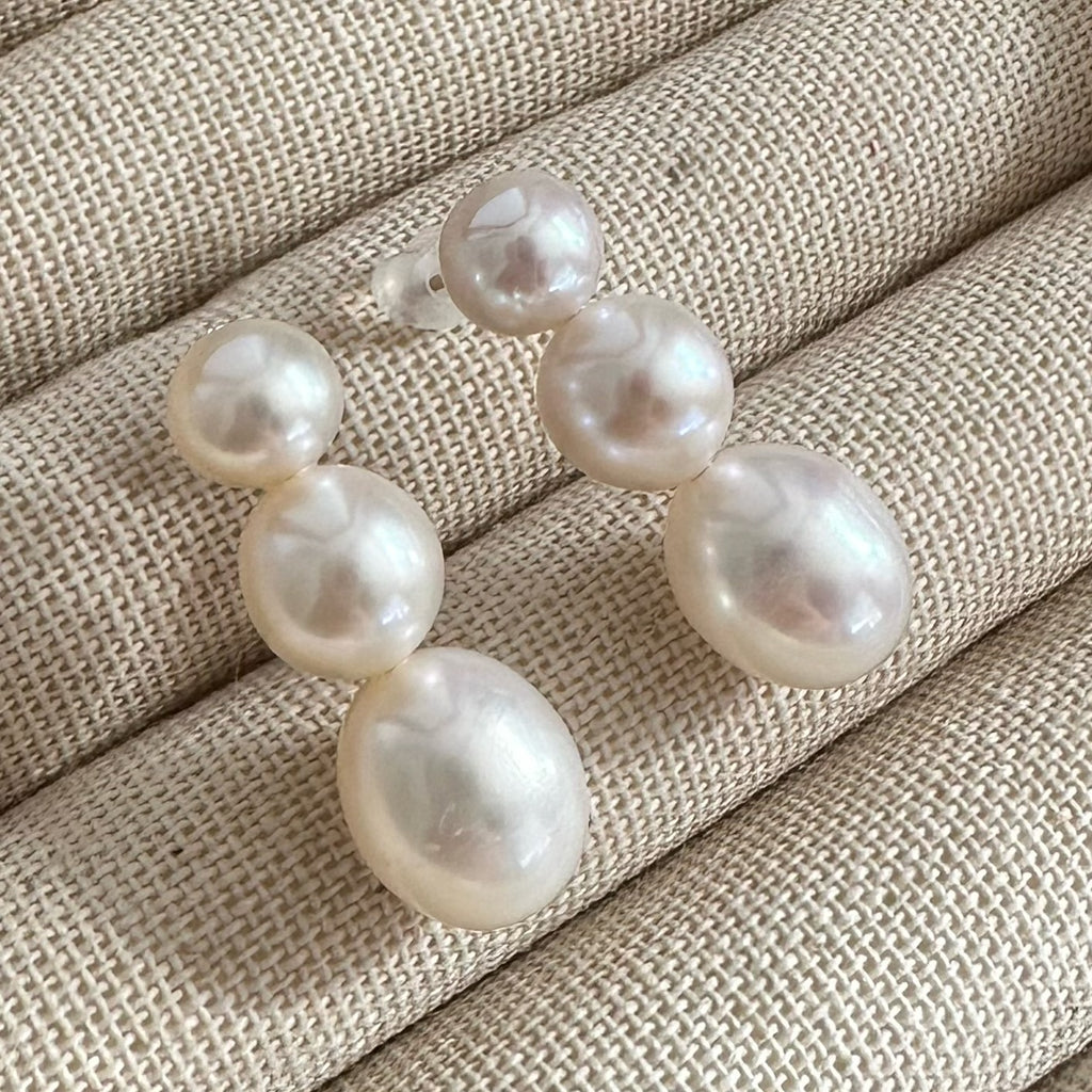 一点もの　3 egg  pearl  ピアス - hikari pearl.