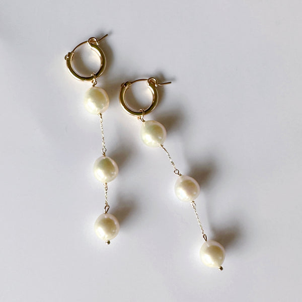 k10 chain drop  3 pearl  hoop waddingピアス　イヤリング