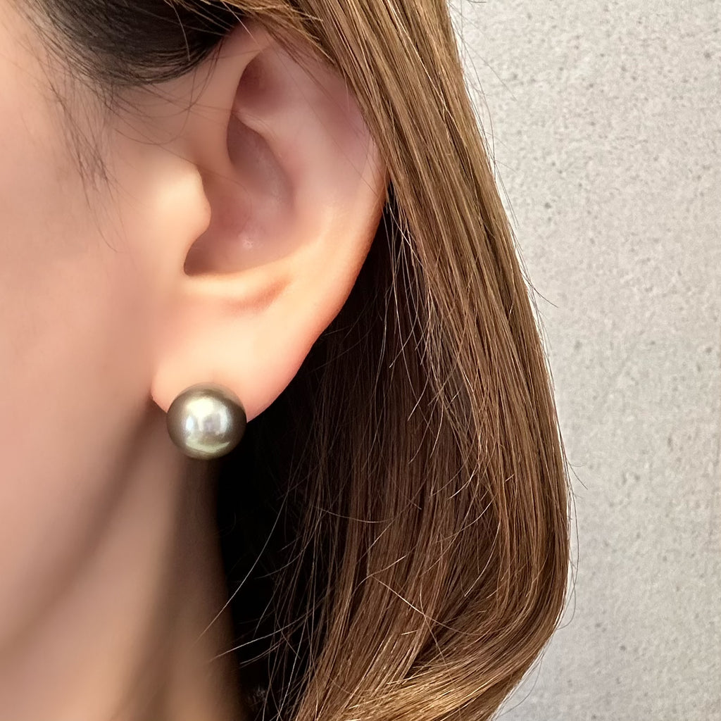 Tahiti   pearl brown color  nudeピアス　一点もの - hikari pearl.