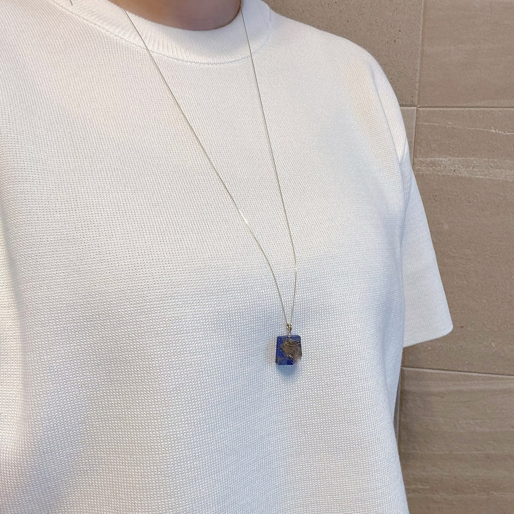 "Notte Stellata ノッテ・ステッラータ" ラピスラズリ　ルチルクォーツ　ペンダントトップ　ネックレス　一点もの - hikari pearl.