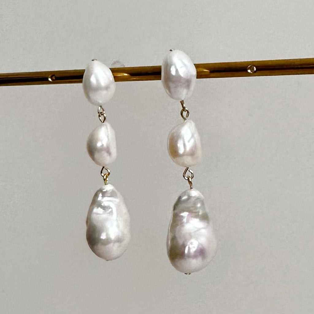 "madonna lily マドンナリリー"     ピアス　イヤリング　wedding oyster baroque  pearl - hikari pearl.