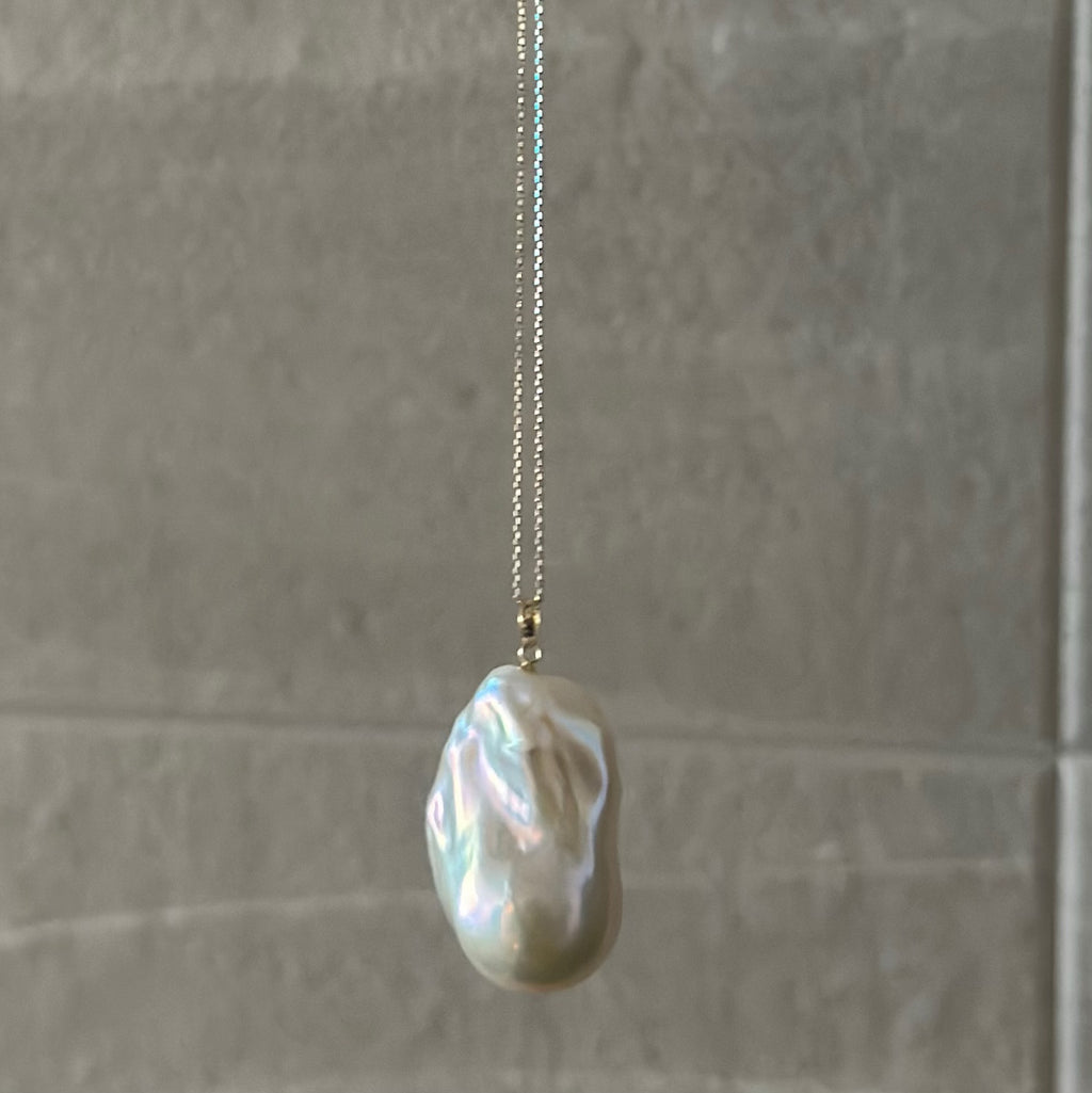 "la france pear  ラフランスペア"  baroque pearl  ペンダントトップ　ネックレス - hikari pearl.